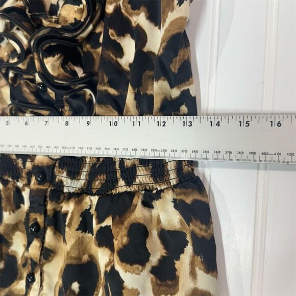 IZ Byer Leopard Print Ruffle Blouse M Sleeveless Button Front Smocked Waist Top - Picture 6 of 9